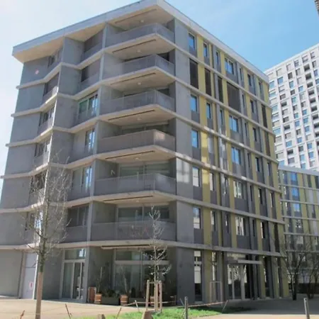 Im Trendquartier Zentral - 24-7 Check-in With Keybox Zurich