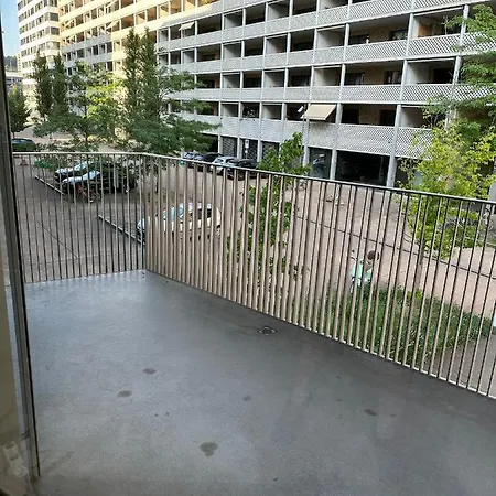 Im Trendquartier Zentral - 24-7 Check-in With Keybox * Curych