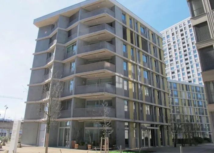 Im Trendquartier Zentral - 24-7 Check-in With Keybox Curych