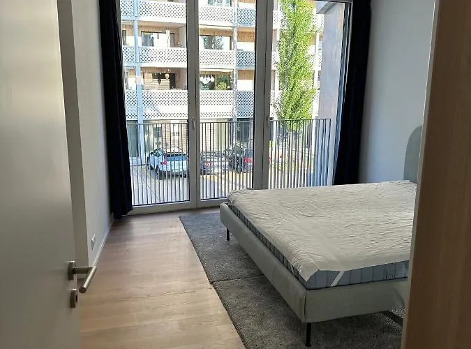 Im Trendquartier Zentral - 24-7 Check-in With Keybox Curych