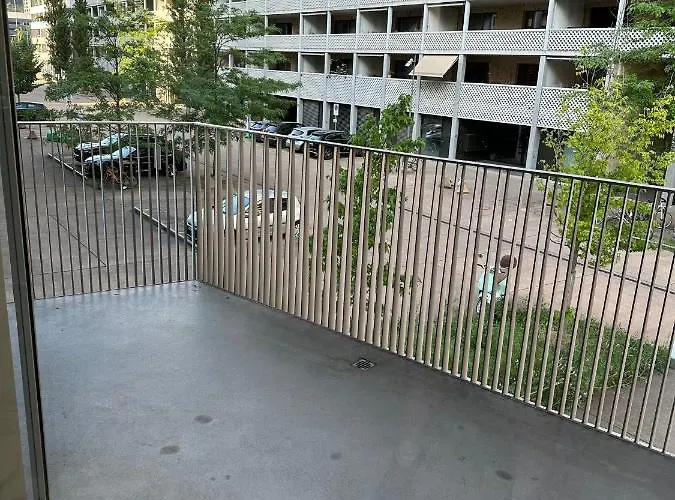 Im Trendquartier Zentral - 24-7 Check-in With Keybox * Curych